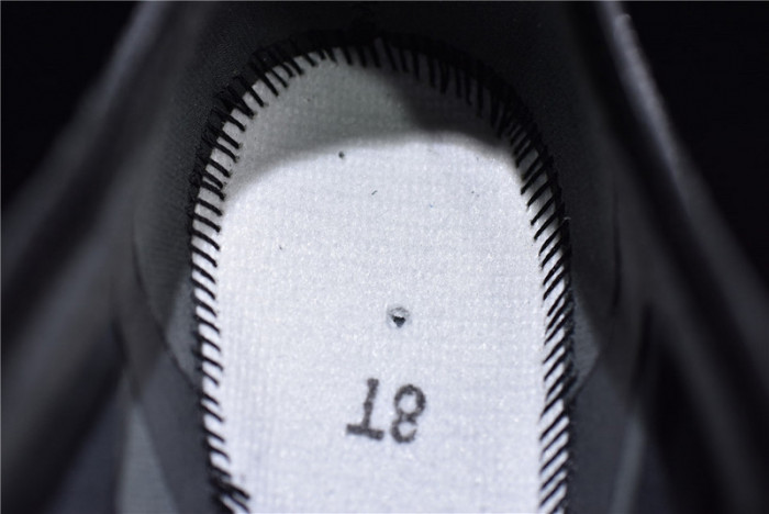 (image for) Air VaporMax 2019 Throwback Future AR6631-001 